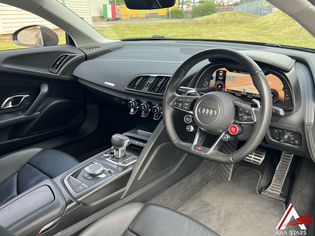 Audi R8 5.2 Fsi V10 Plus S Tronic Quattro Euro 6 Ss Black #3