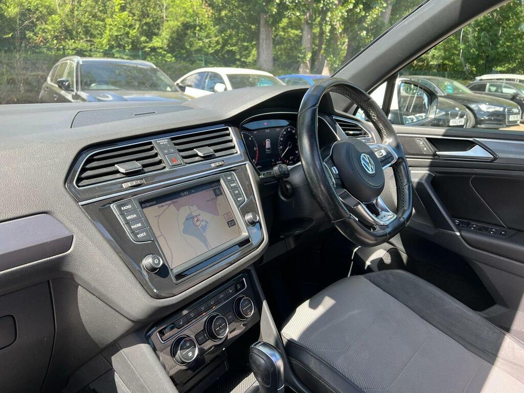 Volkswagen Tiguan R-line Grey #18