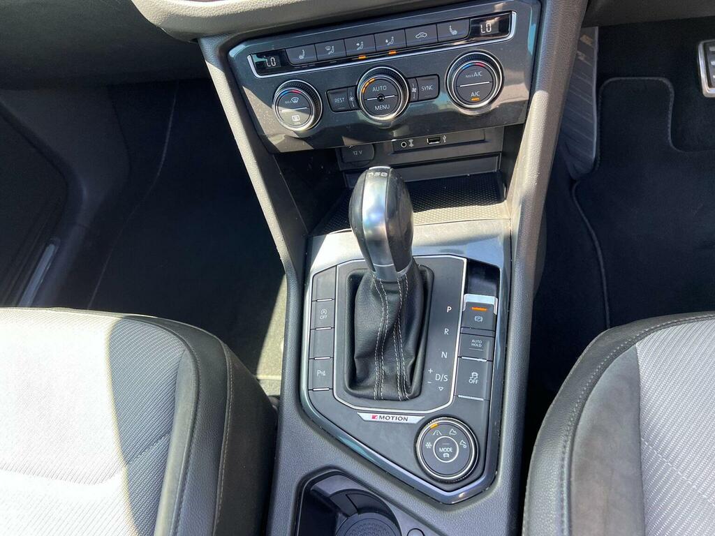 Volkswagen Tiguan R-line Grey #21
