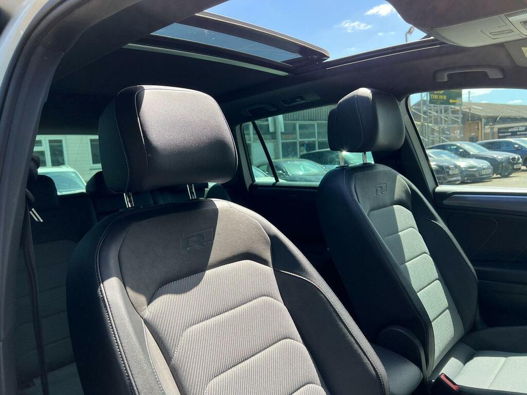 Volkswagen Tiguan R-line Grey #26