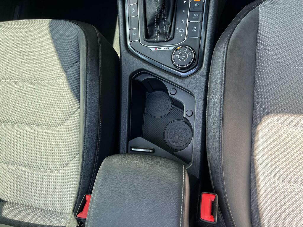 Volkswagen Tiguan R-line Grey #22