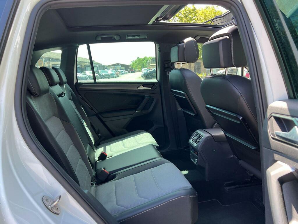 Volkswagen Tiguan R-line Grey #27