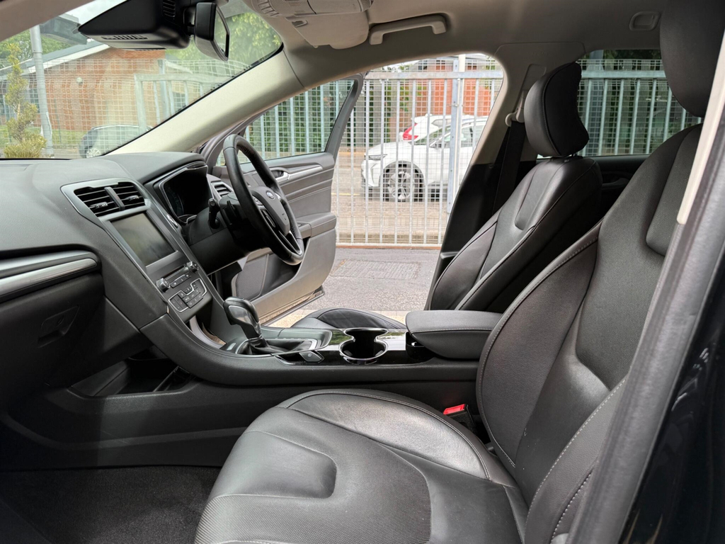 Ford Mondeo Ford 2.0 Tdci Econetic Zetec Hatchback Silver #45