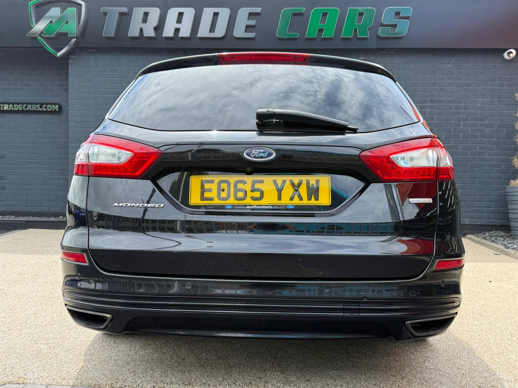 Ford Mondeo Estate Black #6