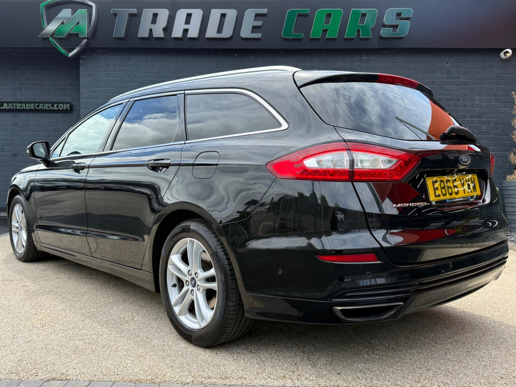 Ford Mondeo Estate Black #5