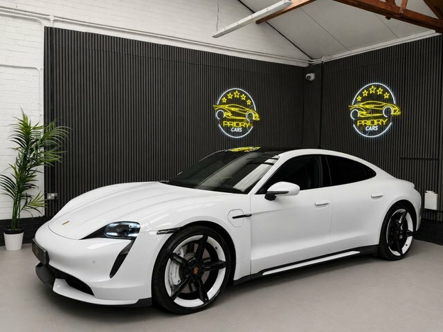 Porsche Taycan Performance Plus 93.4Kwh Turbo Saloon White #3