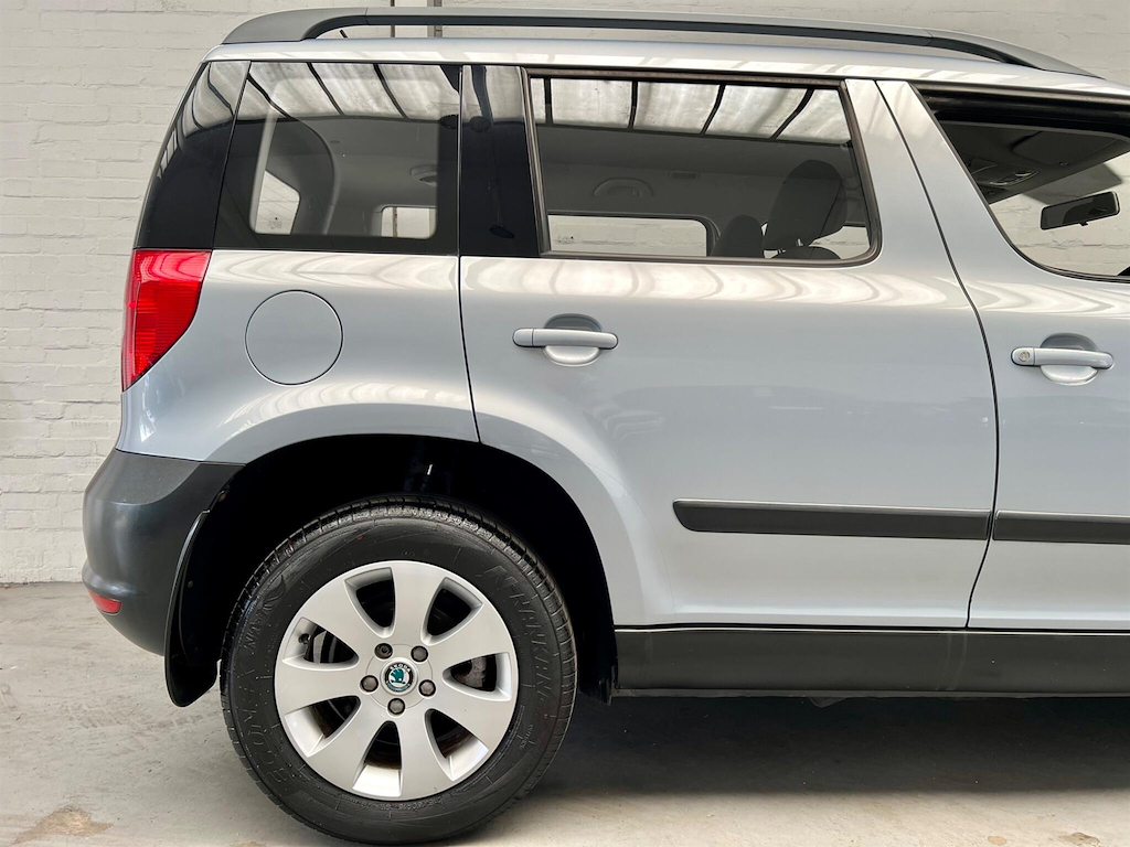 Skoda Yeti 2.0 Tdi Cr 140 Se 4X4 Blue #9