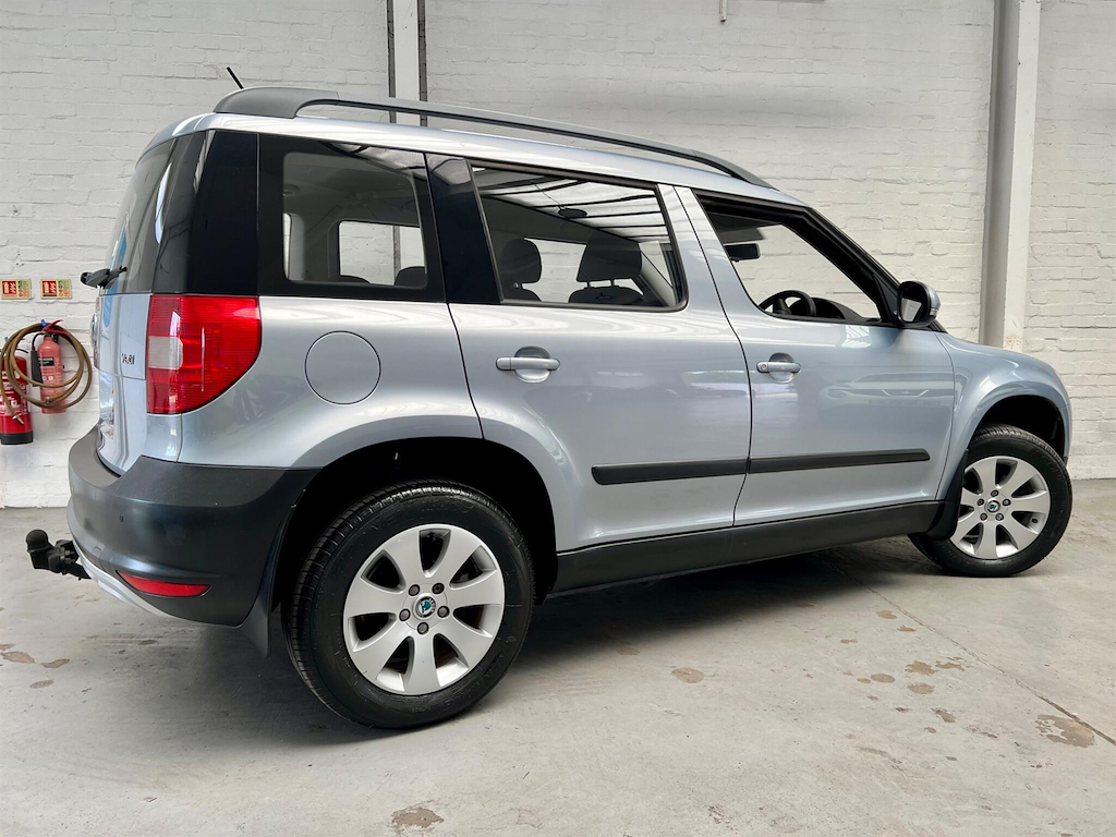 Skoda Yeti 2.0 Tdi Cr 140 Se 4X4 Blue #8