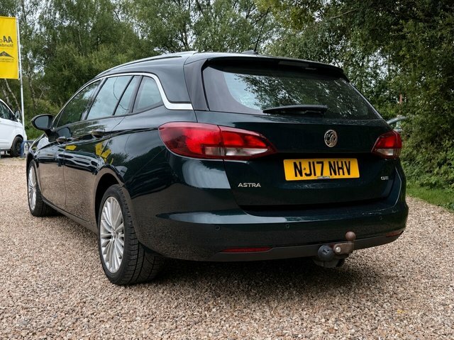 Vauxhall Astra Cdti Elite Sports Tourer Green #3
