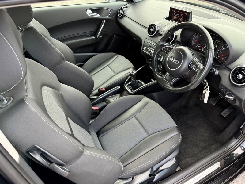 Audi A1 1.4 Tfsi S Line Sportback S Tronic Euro 6 Ss Silver #3