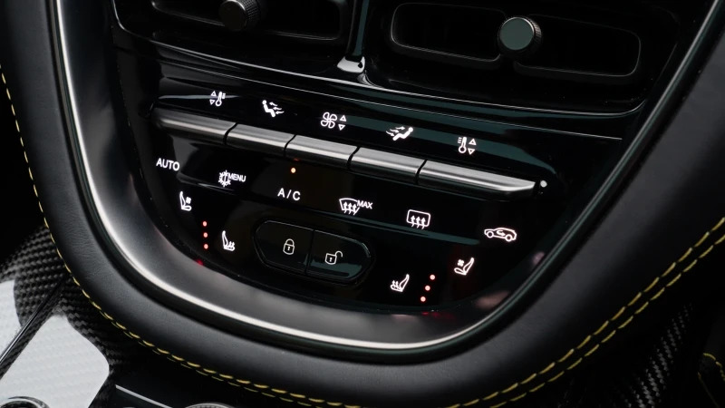 Aston Martin DBX Suv 4.0 V8 707 4Wd Euro 6 Ss 202323 Grey #20