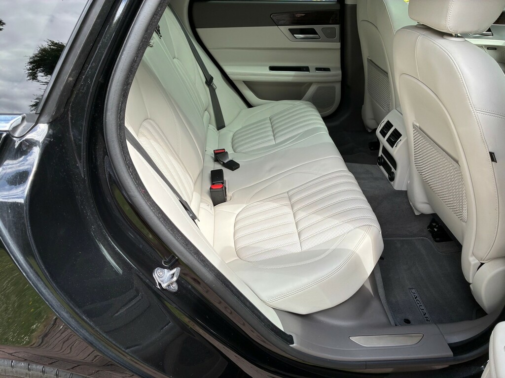 Jaguar XF 2.0D R Sport Saloon 180 Ps White #9