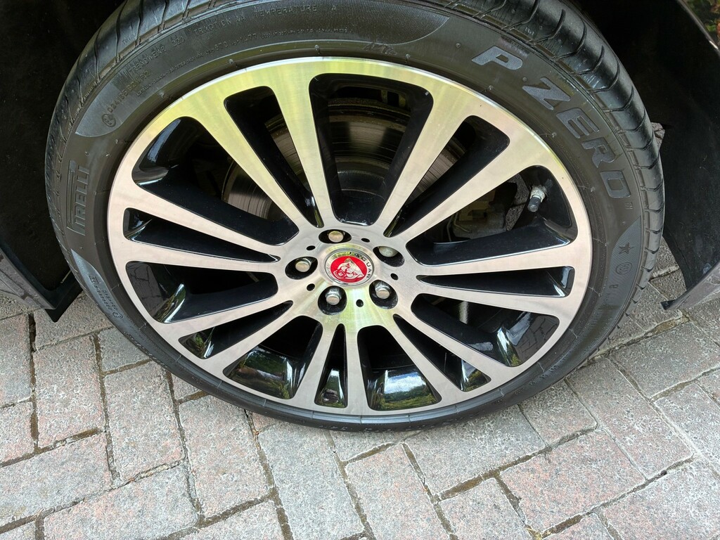 Jaguar XF 2.0D R Sport Saloon 180 Ps White #18