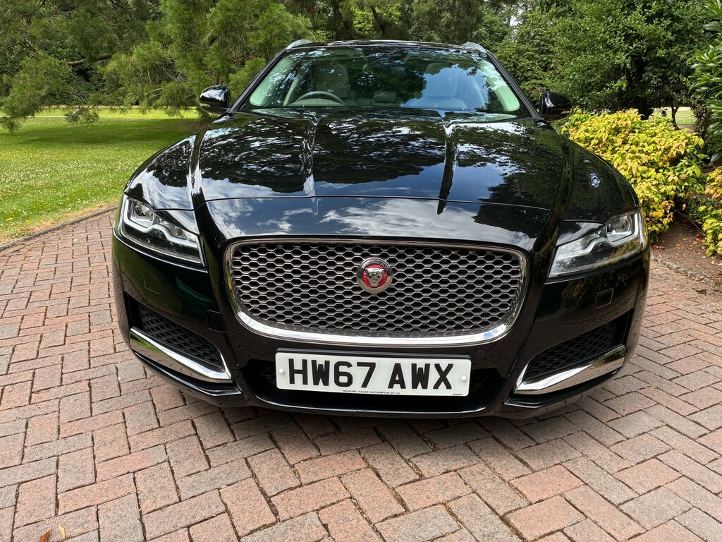 Jaguar XF 2.0 D Portfolio Black #6