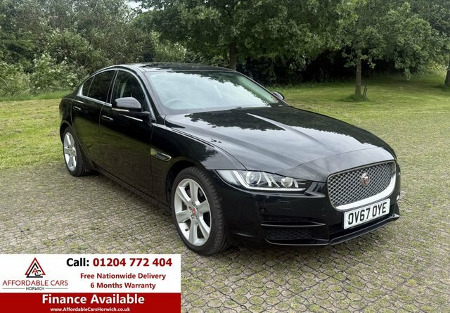Jaguar XE 2.0D Portfolio Saloon Awd Euro 6 Black