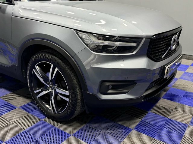 Volvo XC40 2018 2.0 T4 R-design Suv Awd Euro SN68GGK Grey #3