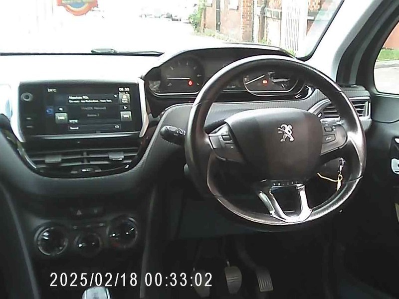 Peugeot 208 Allure Silver #6
