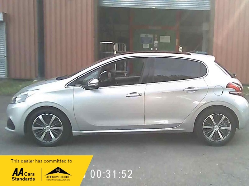 Peugeot 208 Allure Silver