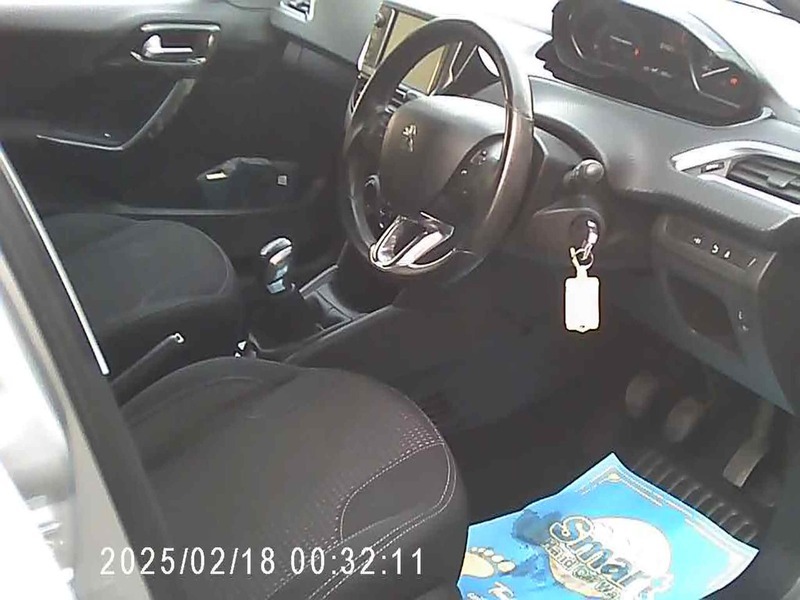 Peugeot 208 Allure Silver #5
