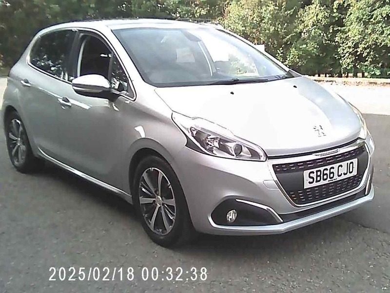Peugeot 208 Allure Silver #2