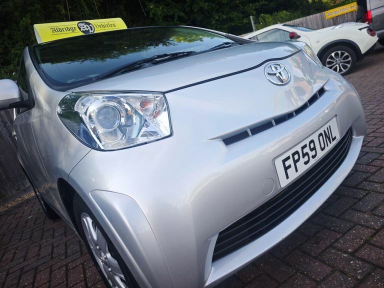 Toyota IQ Vvt-i Iq White #26