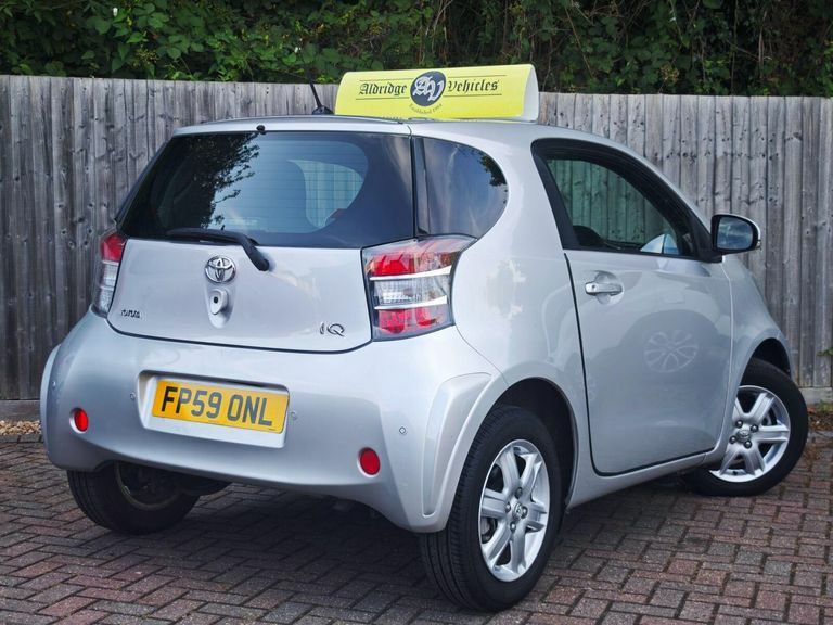 Toyota IQ 1.0 Vvt-i Multidrive Euro 4 Silver #4