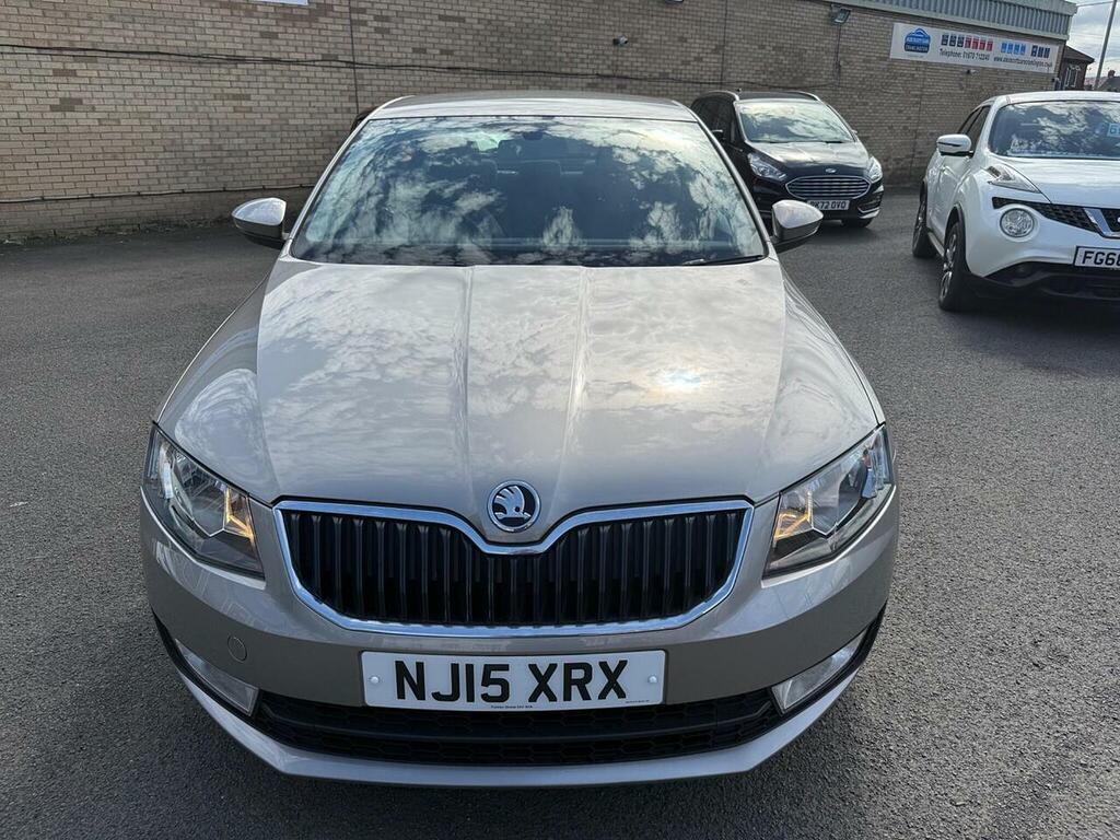 Skoda Octavia 1.4 Tsi Se Hatchback Euro 5 Ss Beige #2