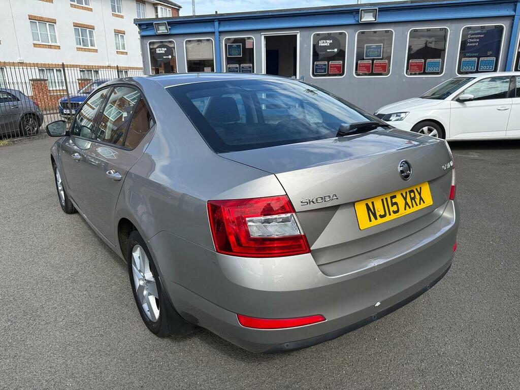 Skoda Octavia 1.4 Tsi Se Hatchback Euro 5 Ss Beige #4