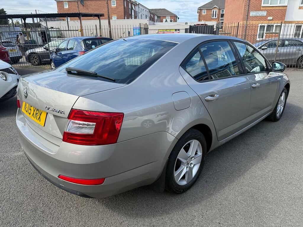 Skoda Octavia 1.4 Tsi Se Hatchback Euro 5 Ss Beige #6
