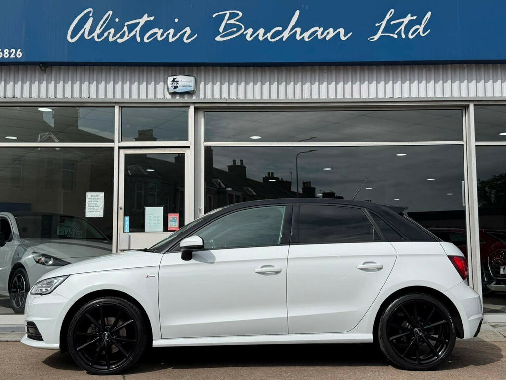 Audi A1 1.4 Tfsi Cod Black Edition Sportback Ma White #2