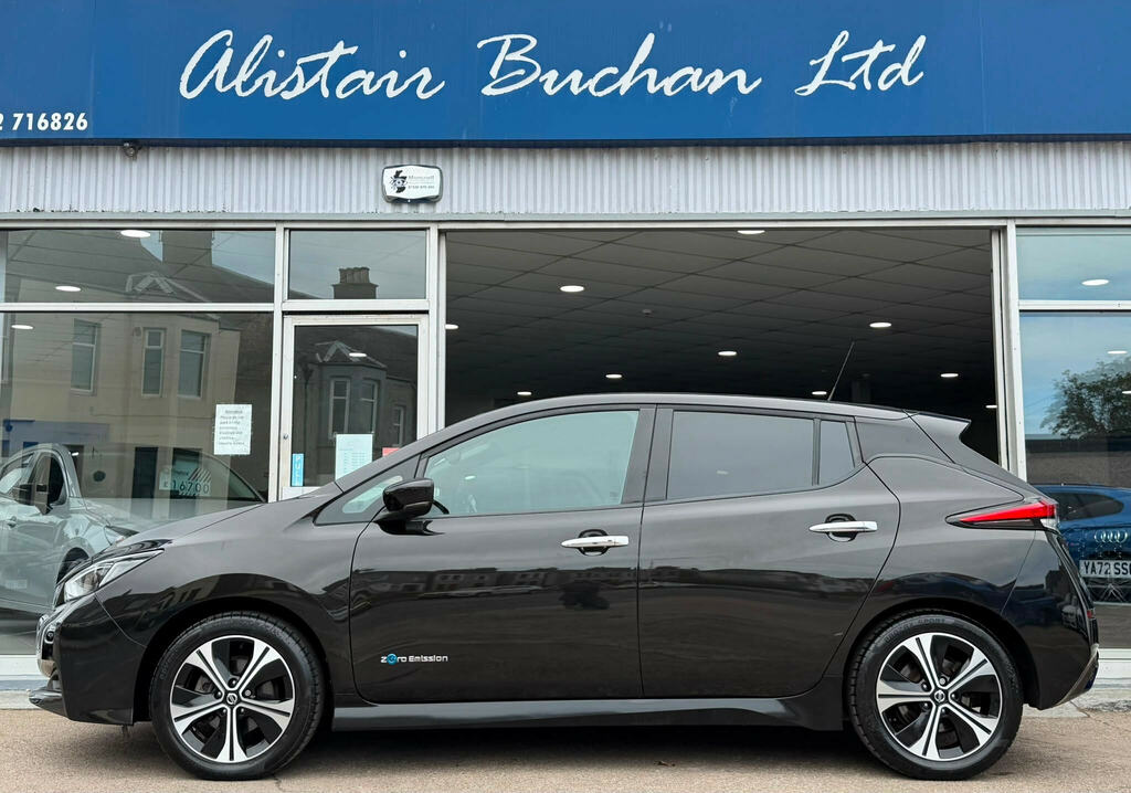 Nissan Leaf 40Kwh N-connecta Black #2