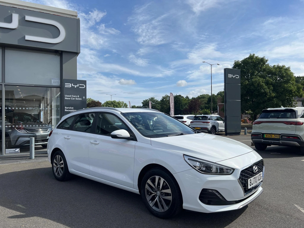 Hyundai I30 1.0 T-gdi Se Nav Tourer Euro 6 Ss White