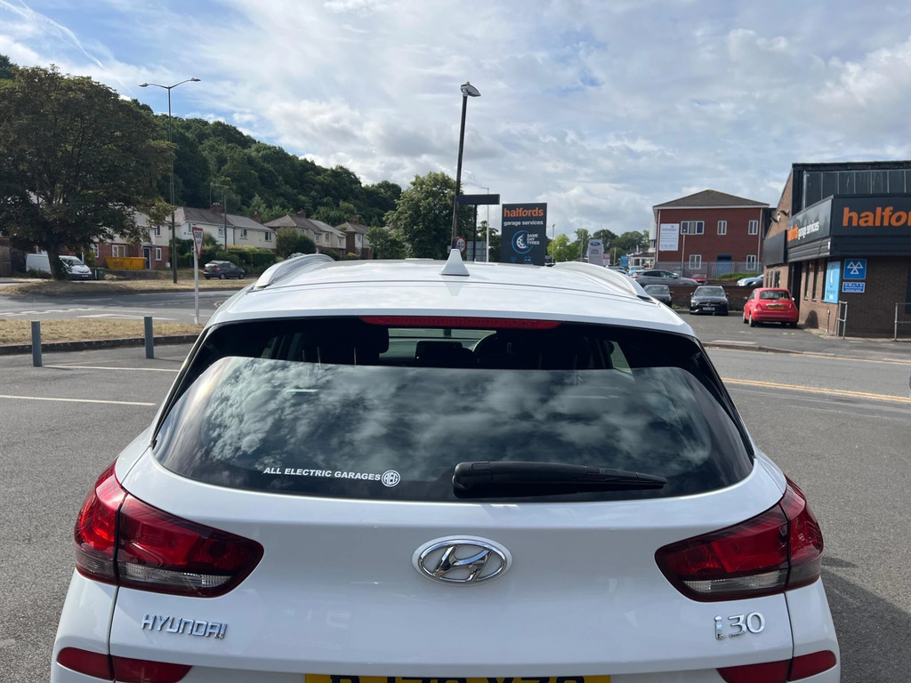 Hyundai I30 1.0 T-gdi Se Nav Tourer Euro 6 Ss White #5
