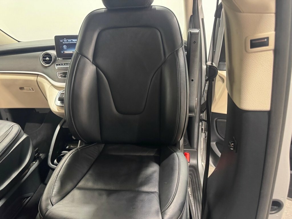 Mercedes-Benz V Class 2.1 V 250 D Amg Line XL 188 Bhp Silver #55