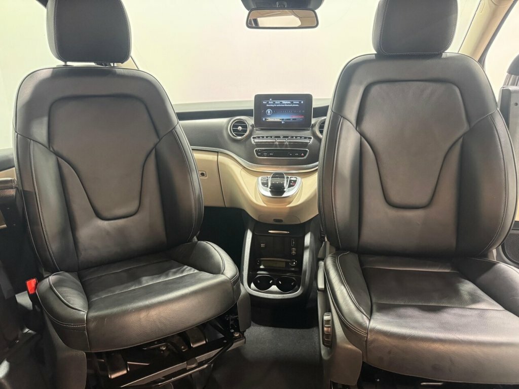 Mercedes-Benz V Class 2.1 V 250 D Amg Line XL 188 Bhp Silver #52