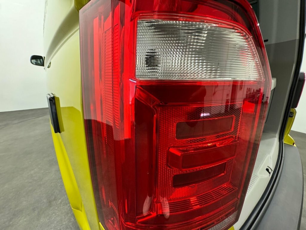 Volkswagen California Beach Edition White #81