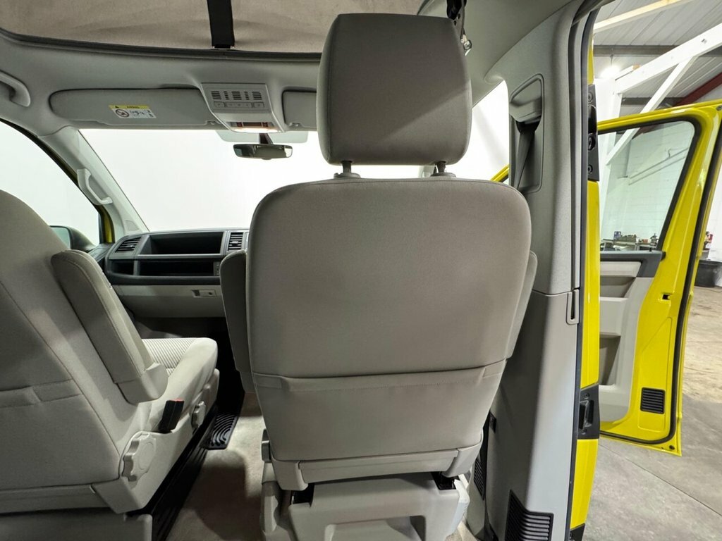 Volkswagen California Beach Edition White #40