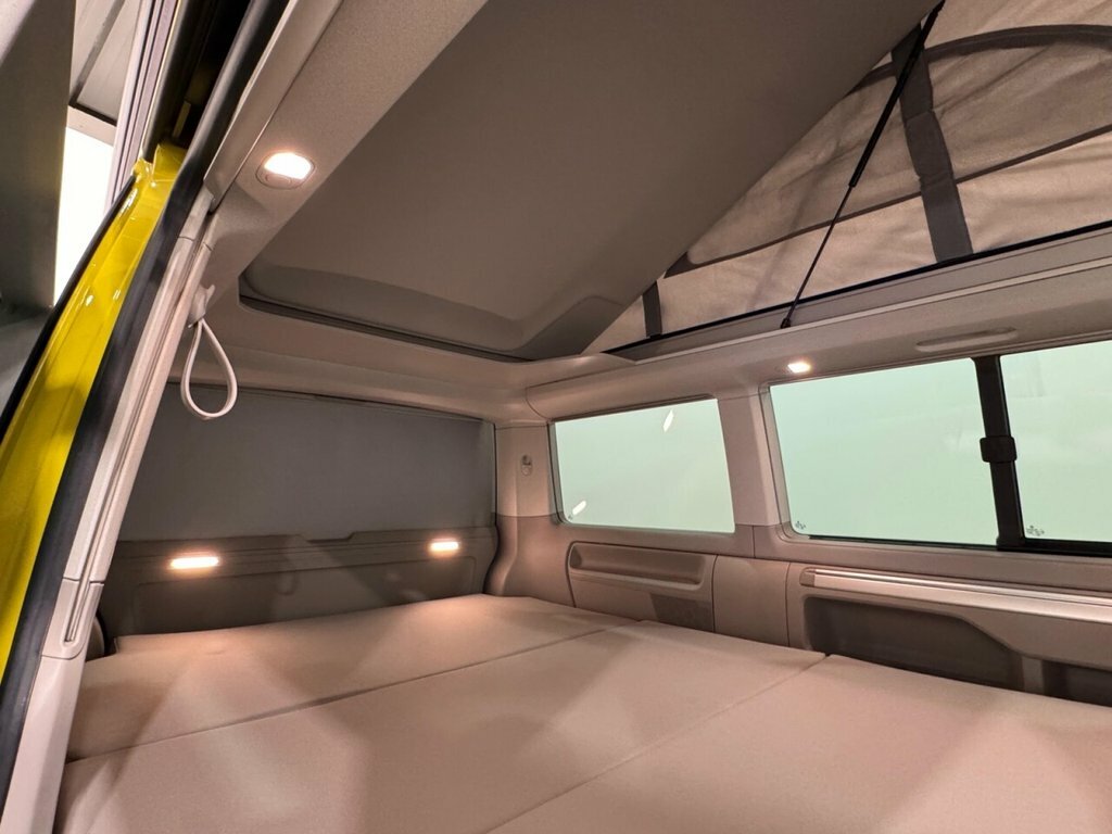 Volkswagen California Beach Edition White #29
