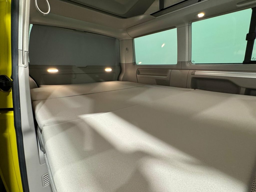 Volkswagen California Beach Edition White #38