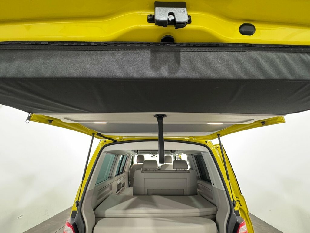 Volkswagen California Beach Edition White #17