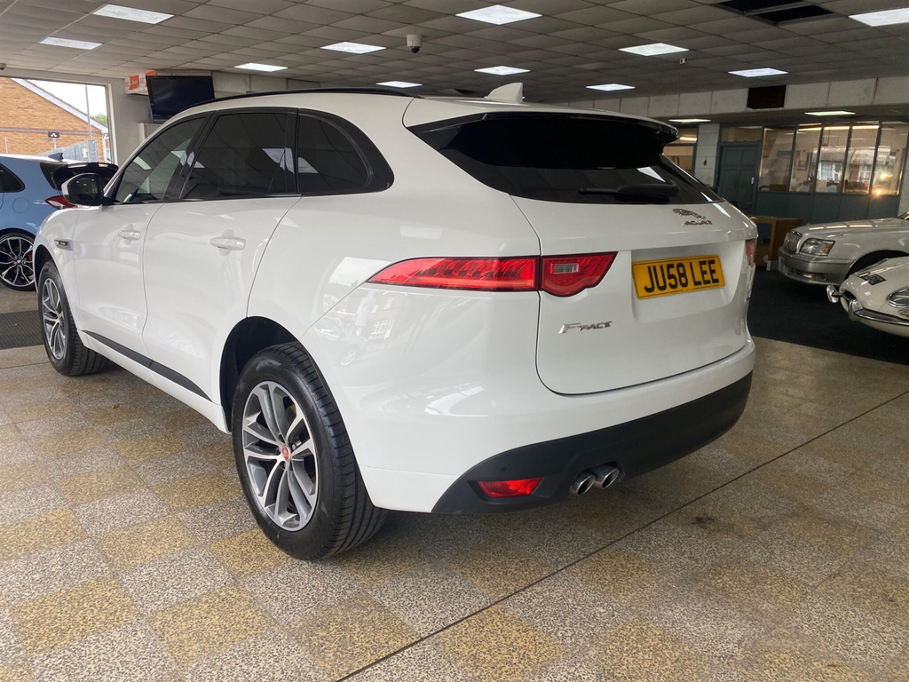 Jaguar F-Pace 2.0 D180 R-sport Awd Euro 6 Ss White #6