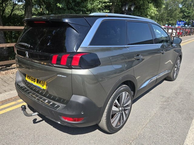 Peugeot 5008 1.5 Bluehdi Gt Line Premium Suv Grey #4