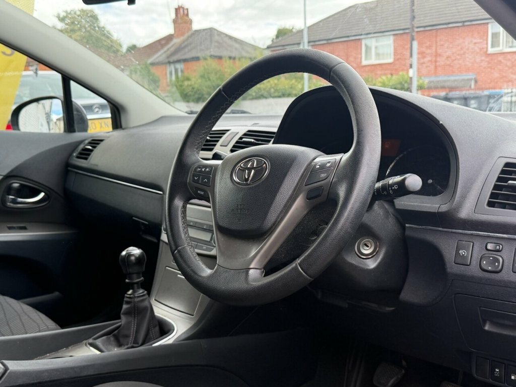 Toyota Avensis 2L Tr Blue #4