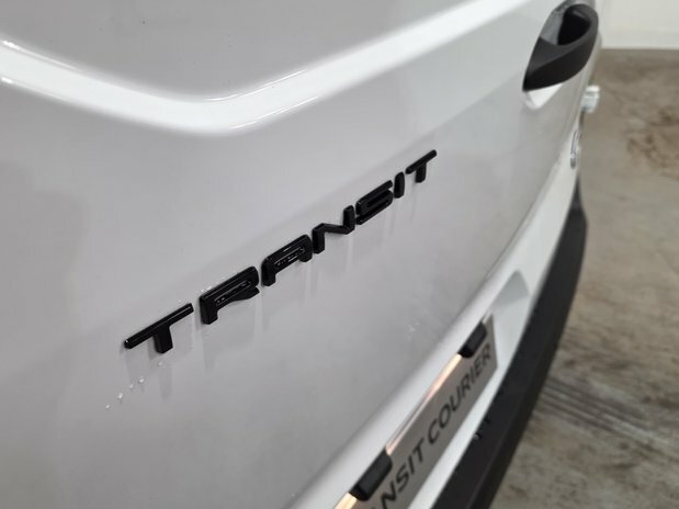 Ford Transit Courier Mpv Green #39