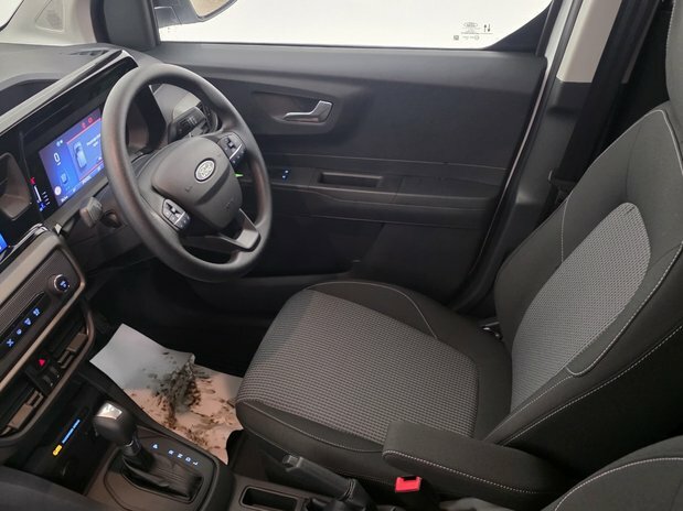 Ford Transit Courier Mpv Green #35