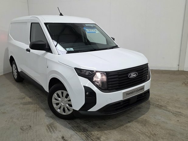 Ford Transit Courier Mpv Green #27