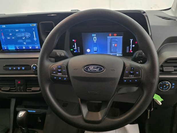 Ford Transit Courier Mpv Green #46