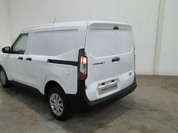 Ford Transit Courier Mpv Green #33