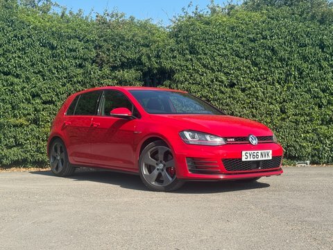 Volkswagen Golf 2.0 Tsi Bluemotion SY66NVK Red #2