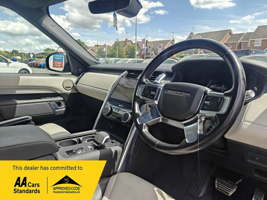 Land Rover Discovery 3L R-dynamic Se EO21FSD Black #2